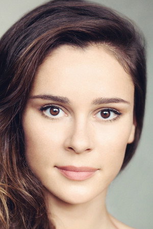 Bella Dayne portrait
