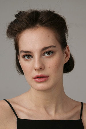 Izabel Eydlen portrait
