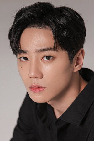 Lee Jun-young portrait