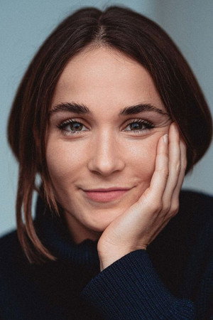 Cosima Henman portrait