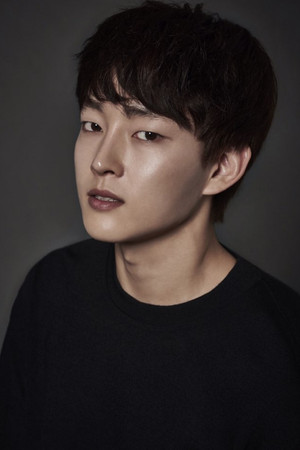 Yoo Yeo-Woon portrait