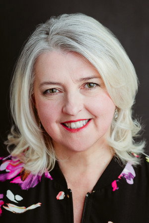 Linda Laplante portrait