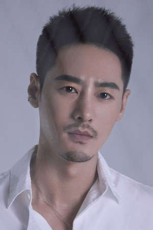 Qi Hang portrait