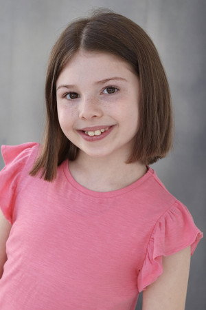 Thea Achillea portrait