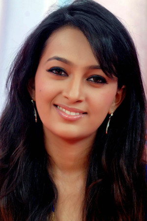 Ester Noronha portrait