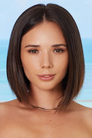 Eve Sweet portrait