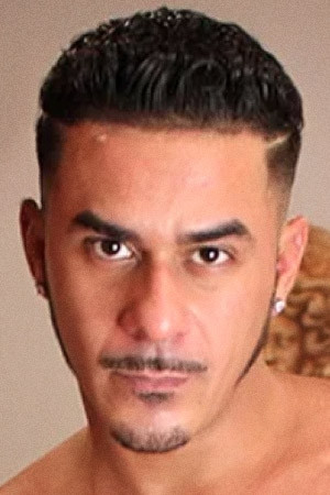 Cesar Xes portrait
