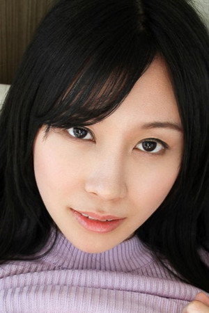 Ena Uemura portrait