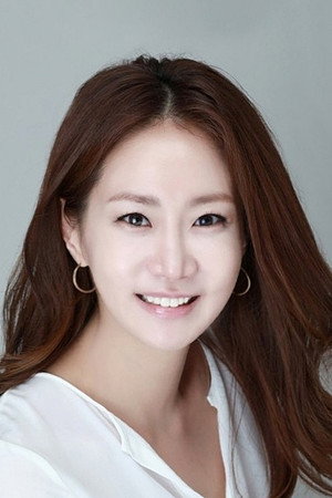 Shin Eun-kyung portrait