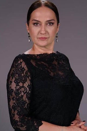 Yeşim Gül Akşar portrait