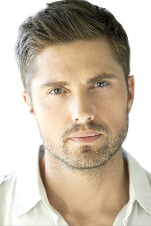 Eric Winter portrait