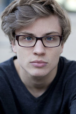 Jannik Schümann portrait