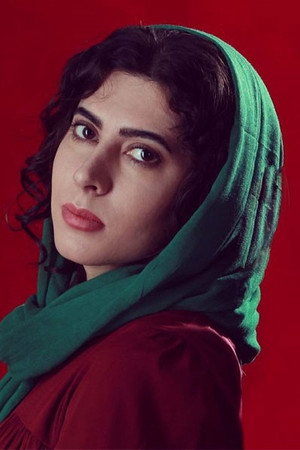 Nazanin Ahmadi portrait