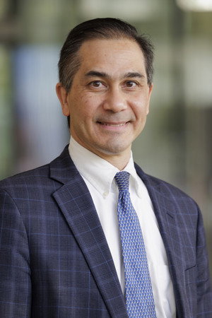 Dan Barouch portrait