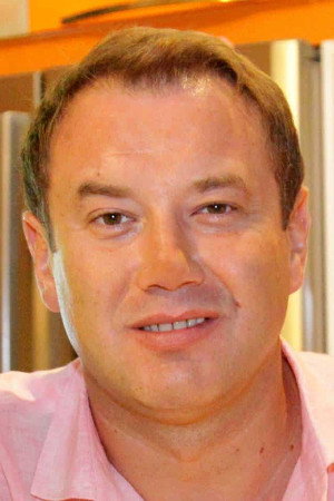 Şoray Uzun portrait