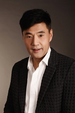 Yu Rongguang portrait