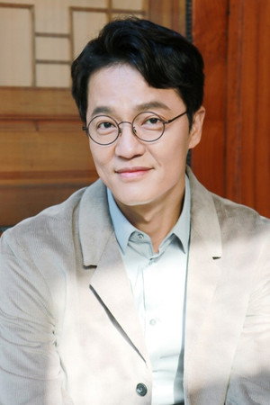 Cho Han-cheul portrait