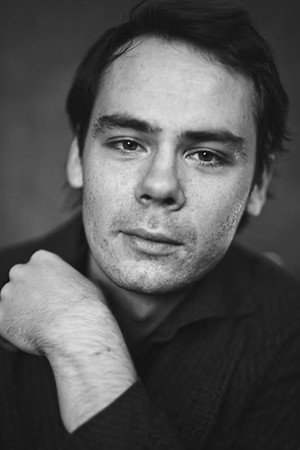 Simon Roper portrait