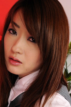Saori Ikuta portrait