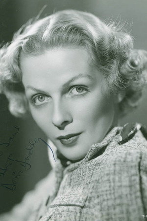 Doris Dudley portrait