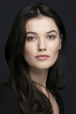 Pınar Deniz portrait