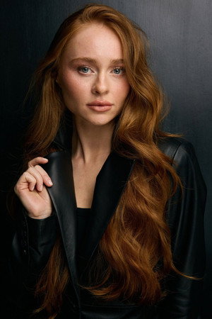 Mila Orion portrait