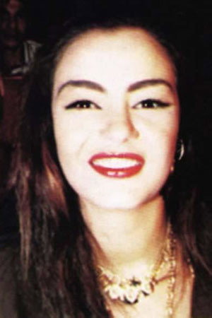 Sherihan portrait