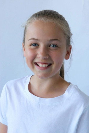 Ninni Spone portrait