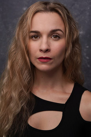 Moli Hall portrait