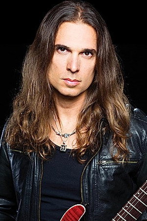 Kiko Loureiro portrait
