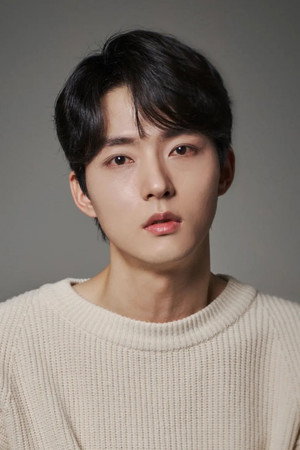 Park Sung-woo portrait