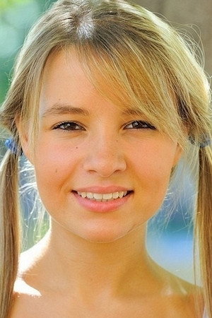 Amy Anderson portrait