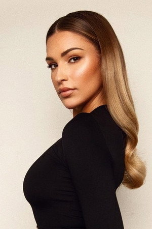 Zara McDermott portrait