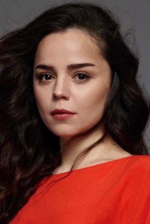 Pelin Ermiş portrait