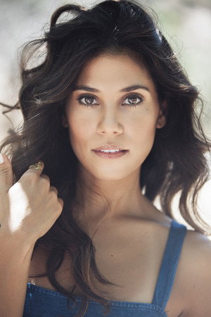 Melina Lizette portrait
