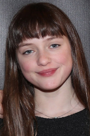 Lola Reid portrait