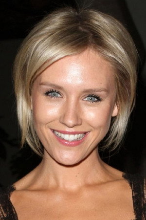 Nicky Whelan portrait