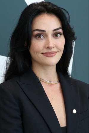 Esra Bilgiç portrait