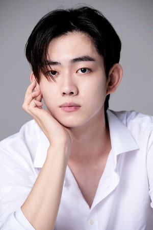 Yoo Jun portrait