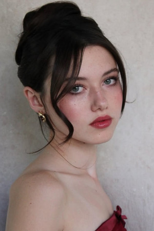 Violet McGraw portrait