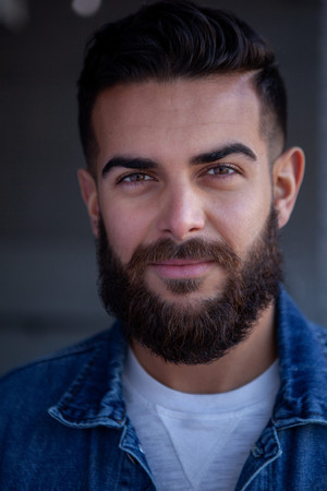 Tony León portrait