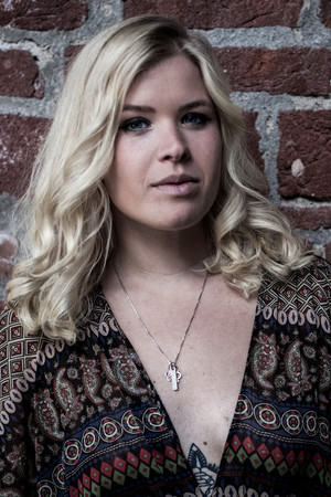 Lisa Lystam portrait