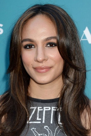 Aurora Perrineau portrait