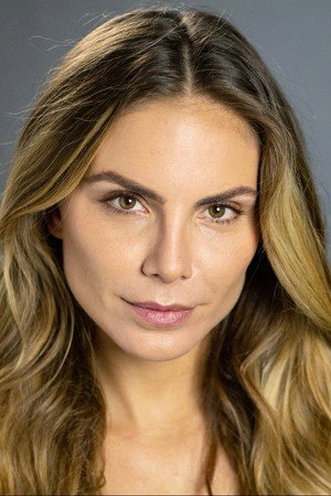 Nina Seničar portrait
