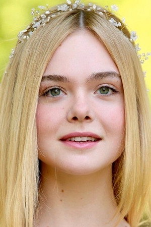 Elle Fanning portrait