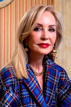 Carmen Lomana portrait