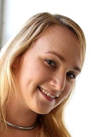 Kim Cums portrait