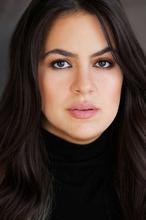 Mai Arwas portrait