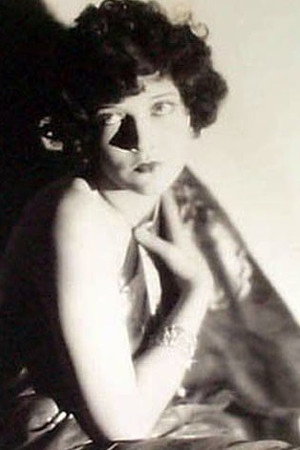 Ivy Harris portrait