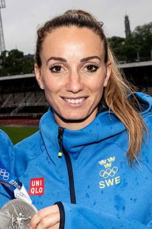 Kosovare Asllani portrait
